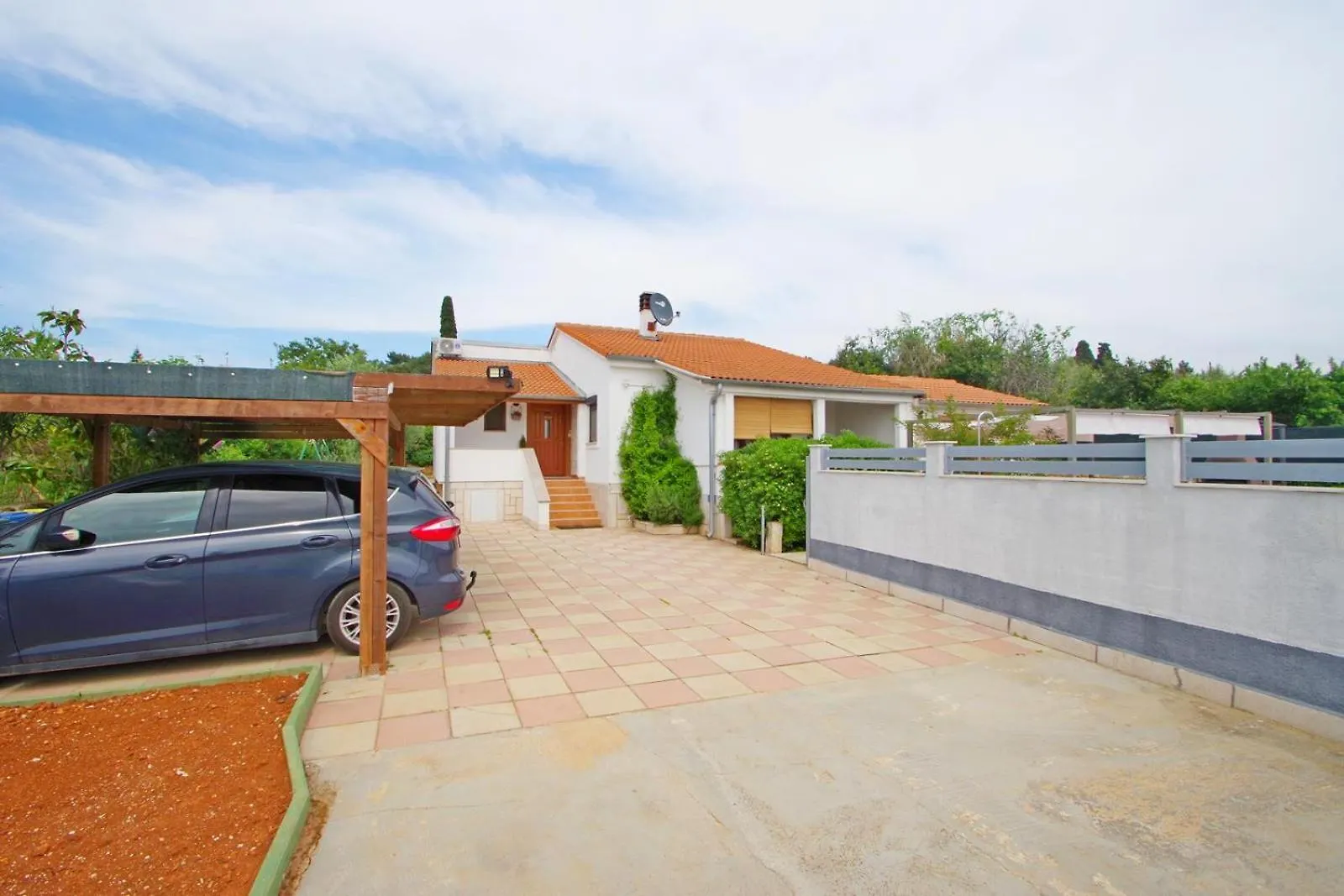 Holiday House Nena Pula 0*,