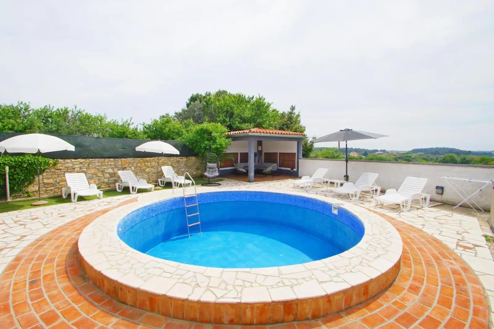 Holiday House Nena Pula 0*,  Croatia