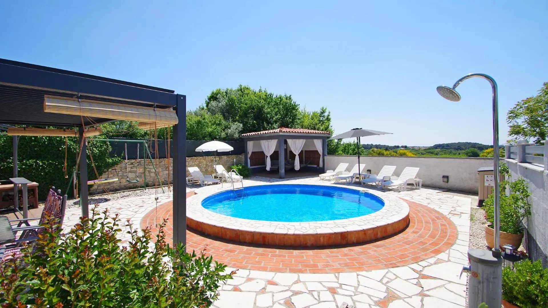Holiday House Nena Pula 0*,  Chorwacja