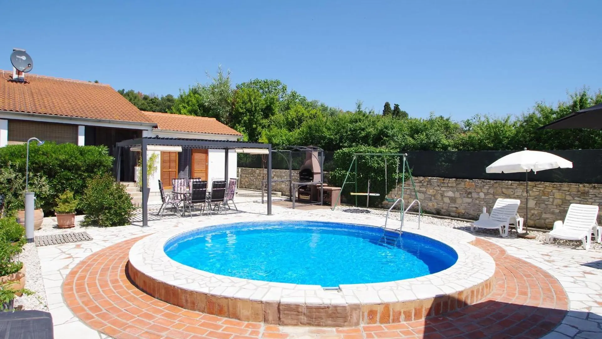 Dom wakacyjny Holiday House Nena Pula